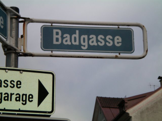 Illustration for article titled The World's Funniest Street Signs